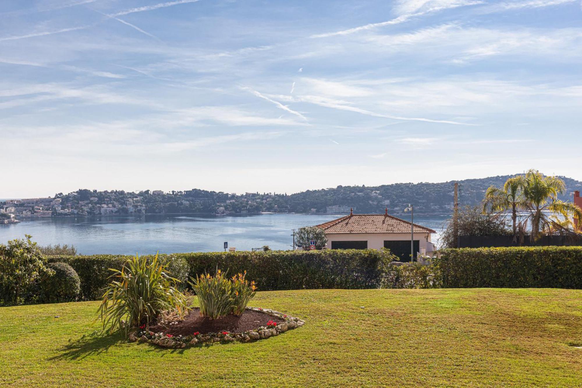 2 Bdr Villefranche-Sur-Mer Sea View Parking And Swimming Pool Exterior photo